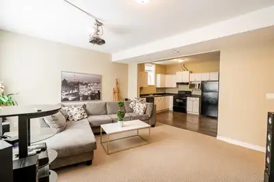 2br Garden Basement suite in Rosemary Heights in South Surrey