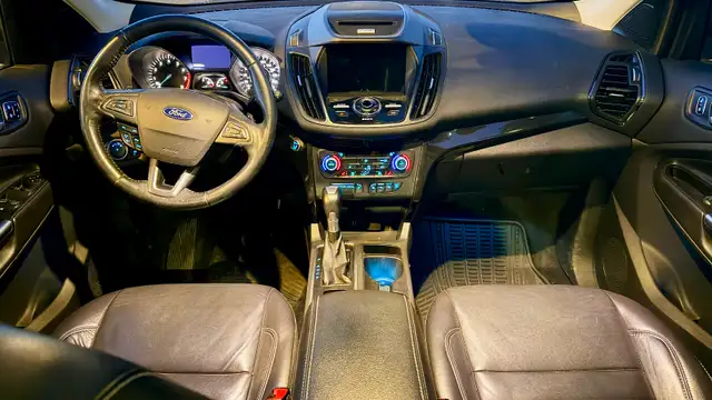 2017 Ford Escape EcoBoost 4WD Titanium569704971765043201