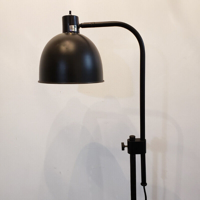Contemporary Floor Lamp in Arts & Collectibles in Hamilton - Image 2
