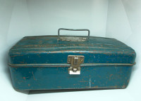 Vintage Norm Hubbard Metal Fishing Tackle Box