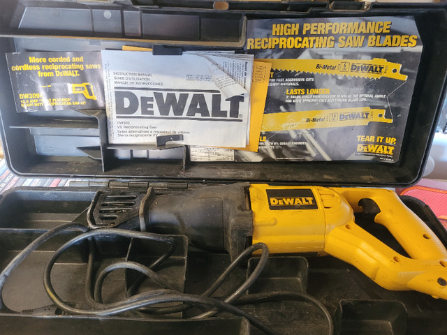 Dewalt , Makita and Ryobi reciprocating saws. in Power Tools in Gatineau - Image 3