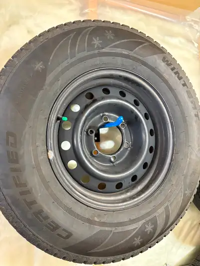 4 Certified Winter trek tire&rims. Only used for one season. Excellent condition.