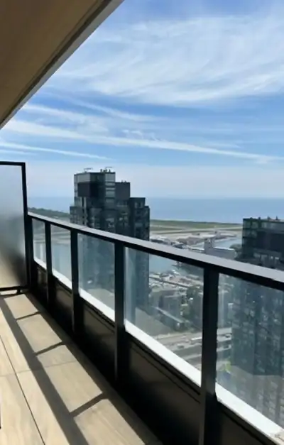 BRAND NEW BIG 1 BED CONDO+LAKE VIEW 52ND FLOOR, 2250$