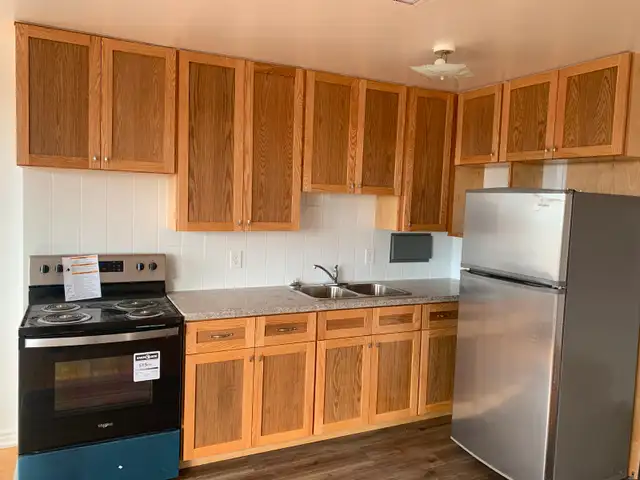 Lge 1Bdrm w/MthFree New Kitchen Bath HardwoodFl@Kennedy/Eglinton