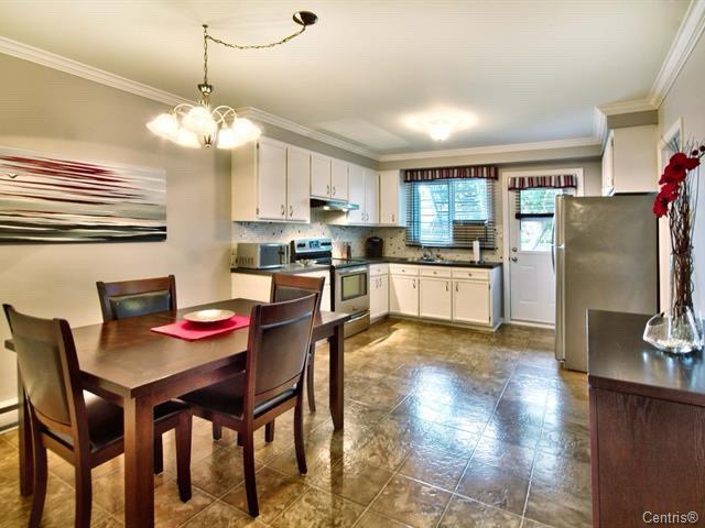 93e Avenue — photo 2