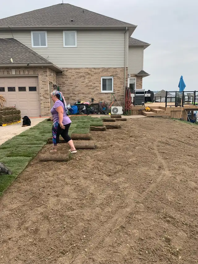 Post Holes plus, plus! ***EQUIPMENT 36' WIDE WILL FIT THROUGH MO in Fence, Deck, Railing & Siding in St. Catharines - Image 12