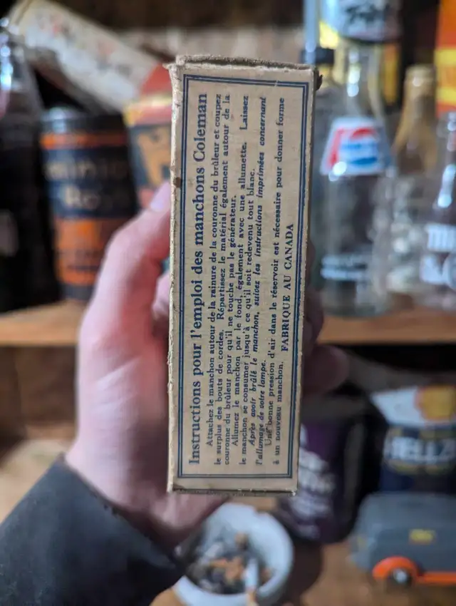 VINTAGE 1950's COLEMAN LANTERN #21 HI-POWER MANTLE BOX in Arts & Collectibles in Summerside - Image 5