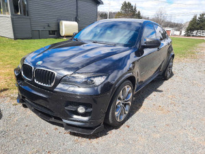 2012 BMW X6 50i black edition 