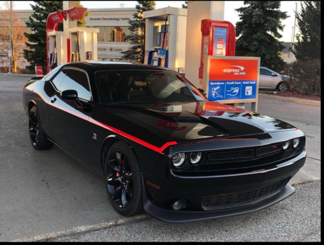 2015 Challenger RT Scat Pack 6.4L engine in Cars & Trucks in Hamilton
