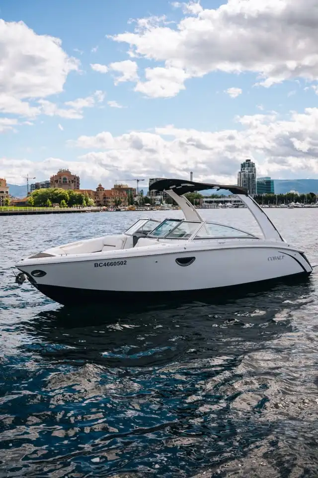 2015 Cobalt R5 Bowrider