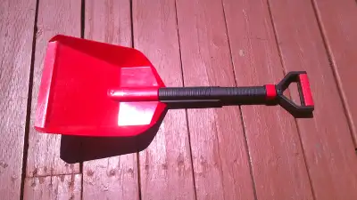 Pelle à neige pour voiture retractable en plastique 38 pouces ouverte et 23 pouces fermée (240622-25...