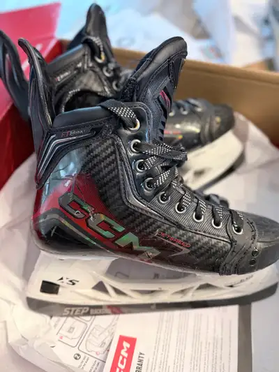 CCM jetspeed ft8 pro size 5, View more