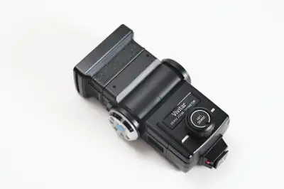 Vivitar 285HV Zoom Thyristor Flash - Like New, View more