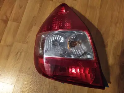 lumière Honda Fit , très bon état 55$ chaque 5145662885