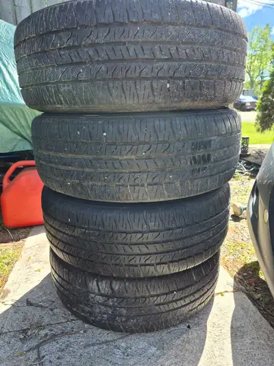 225/60R16 multi fit alloy rims 4 0 5 bolts patterns good conditions
