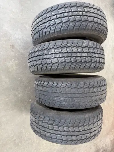 Full set of four Sailun Ice Blazer tires 265/70/17 Excellent condition 2023 date code Two at 8/32nds...