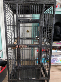 Grande cage pour oiseaux