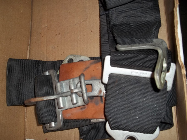 3" 4 point Leaf Race Harness in Other Parts & Accessories in Windsor Region - Image 2