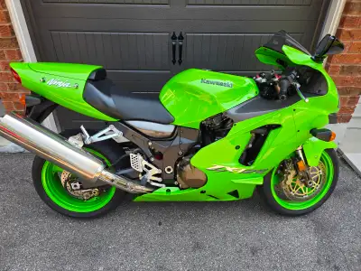 2003 Kawasaki Green  ZX12R  Ninja excellent condition, View more