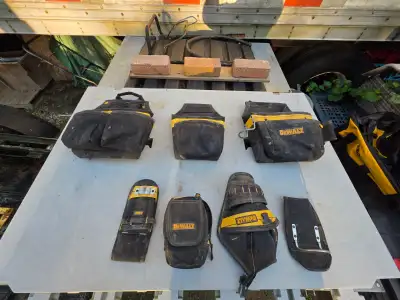 Dewalt Harness Utility Carpenters Belt W 7 Bags & Attachments, View more