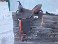 Winter Synthetic Barrel Saddle 15” Seat