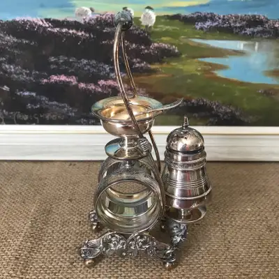 Antique Meriden Silver Plate Napkin Ring Salt Pepper Cruet Caddy, View more