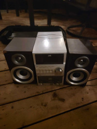 JVC stereo 5 disk CD with 2 speakers