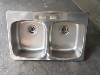 kitchen sink/ counter tops, View more