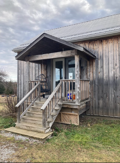 Fully Furnished Room for Rent – 10 Minutes from Trent University A bright, fully furnished room is a...