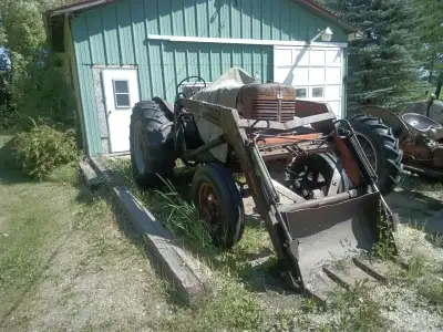 International super six.left rear tire leaks hydraulics leak motor runs strong good for parts or fix...
