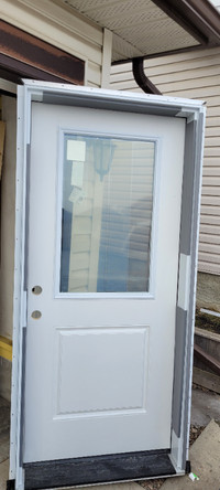 36x80in Fiberglass Prehung Exterior Door RH with Glass  22x36in