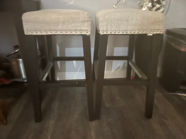 Two stools in Other in Calgary - Image 2