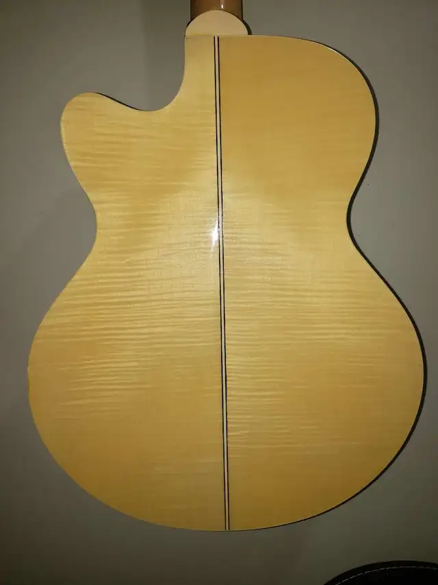 Takamine Bass in Guitars in Victoria - Image 7