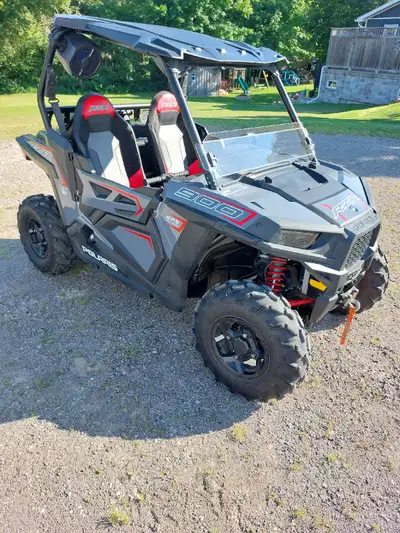 I am selling my 2020 rzr fox edition as I don't really have time to use it anymore. Its in great con...