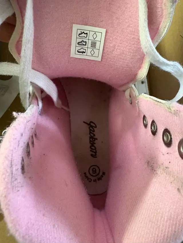 women’s figure skates in Skates & Blades in Portage la Prairie - Image 4