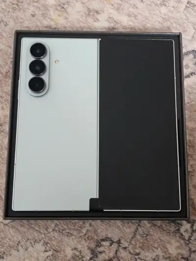 Mint Samsung Galaxy Z Fold 7 256GB, View more