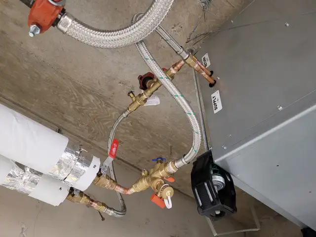 Plumbing services573330003256954888