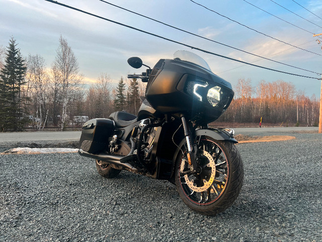 Indian challenger dark horse bas kilométrage dans Routières  à Rouyn-Noranda