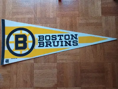 PENNANTS NHL / CFL, View more