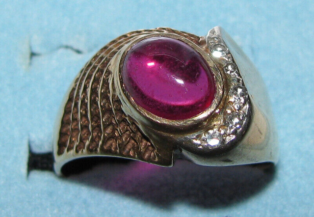 Mens Vntg 10K Yellow & White Gold Ruby Ring Diamond Accent Sz 13 in Jewellery & Watches in Saint John - Image 4