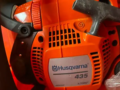 Husqvana Chainsaw 435, View more