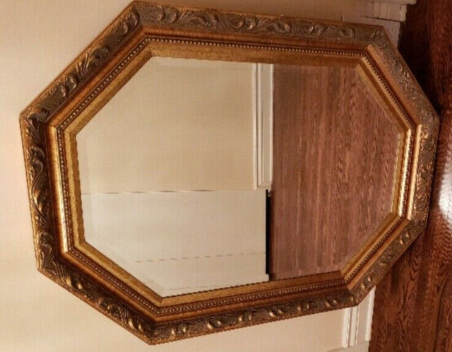 Big antique Mirror dans Décoration intérieure et accessoires  à Ville de Montréal - Image 2