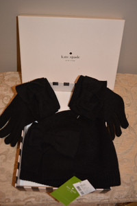 Kate Spade Dorothy Bow Knit Beanie Hat and Glove Set One Size