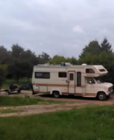 1986 ford 460 V8 sleeps 6 adult everything works in the RV ran great last summer but will need tow n...
