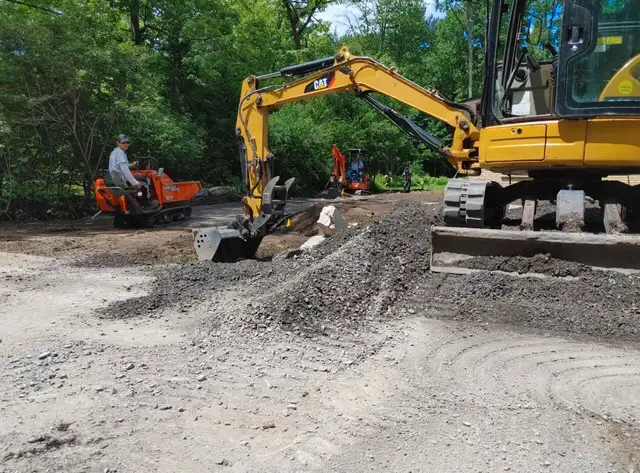 Interlock - Excavation - Foundation repairs - Waterproofing62863727268993121