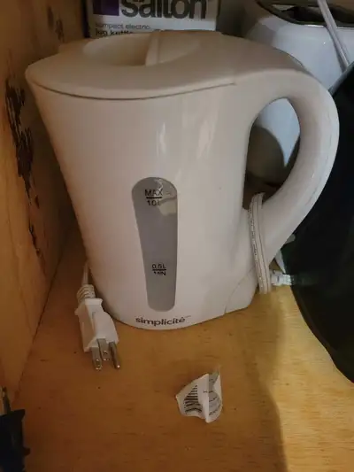 Moving sale Simplicite Kettle, View more