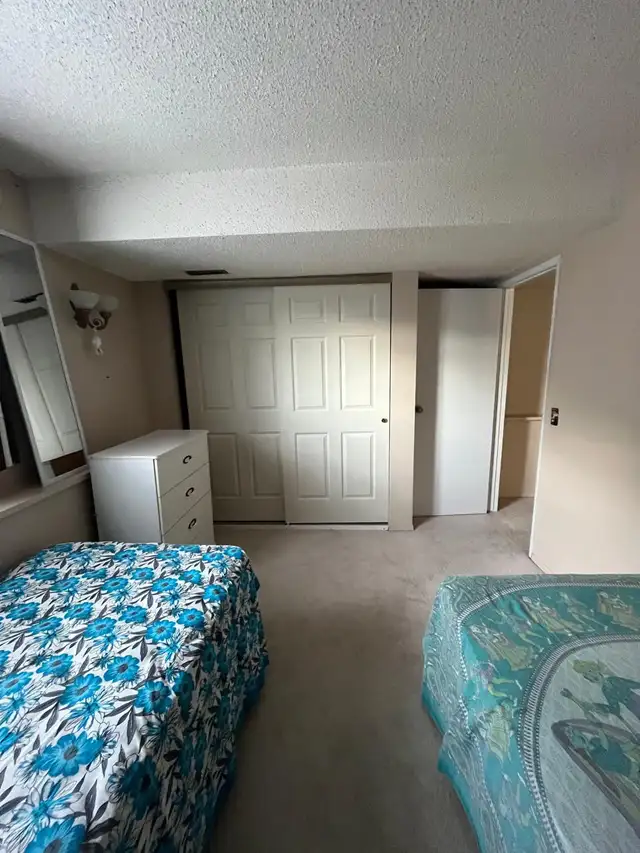 fully furnished large room immediately available