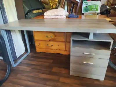 Stylish and modern writing/computer desk, View more