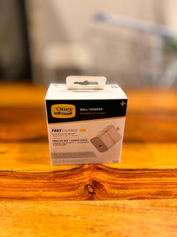 Otter BOX WALL CHARGER