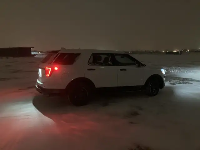 2017 Ford Police Interceptor Utility in Cars & Trucks in Fort St. John - Image 4